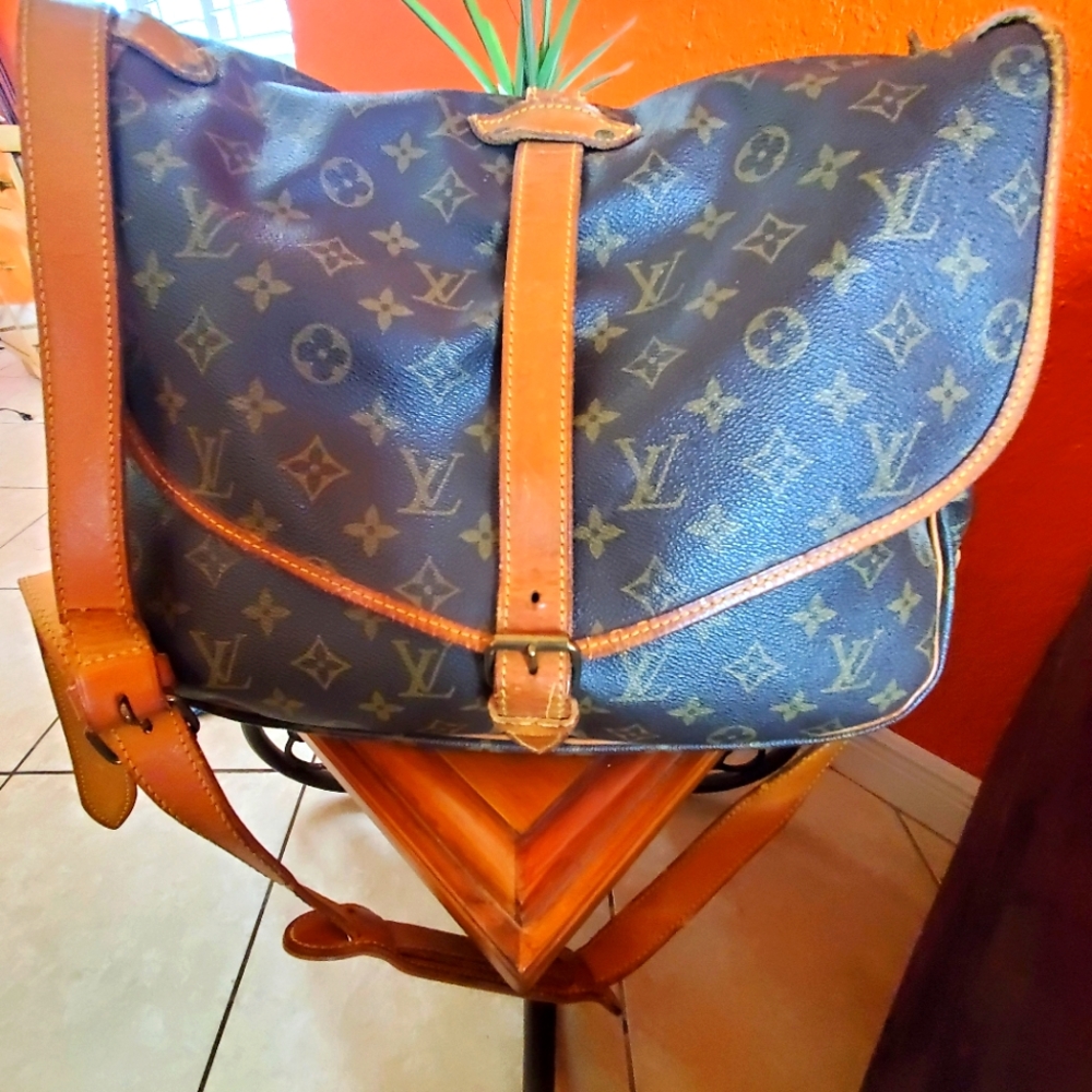 Louis Vuitton Samuar 35